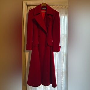 Fairbrooke Saks Fifth Avenue Red Wool
Maxie Coat.
